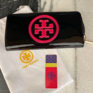 Tory Burch black patent wallet with fuchsia logo